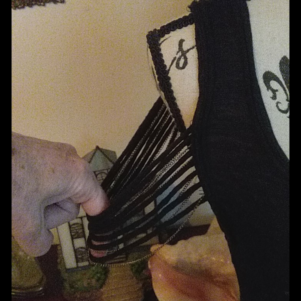 Guess Top - Picture 2 of 3